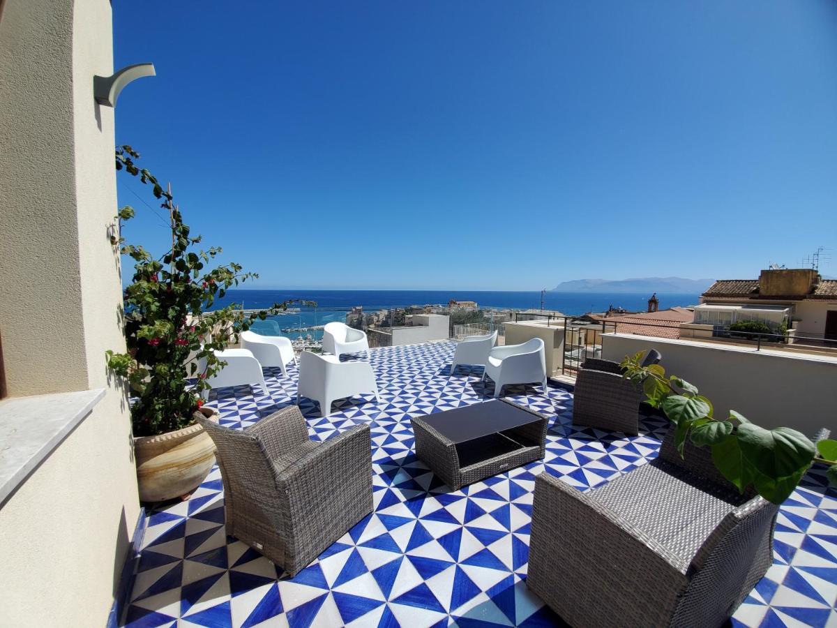 Palazzo Del Golfo Penthouse Apartment Castellammare del Golfo Exterior photo